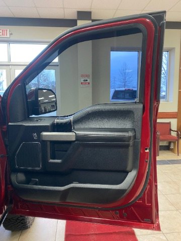 Used 2018 Ford F150 Platinum w/ Equipment Group 701A Luxury image 16