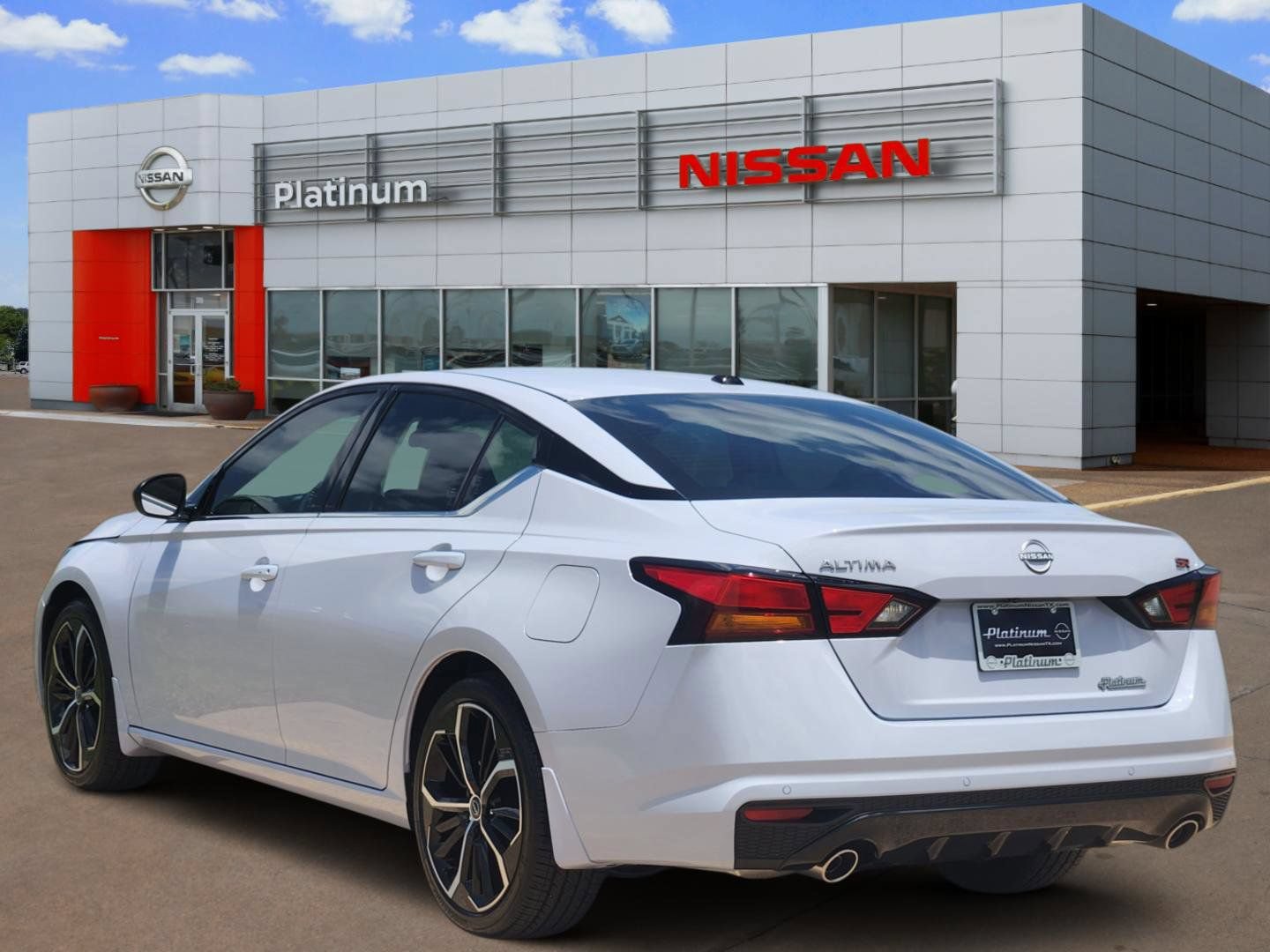 New 2026 Nissan Altima 2.5 SR FWD image 5