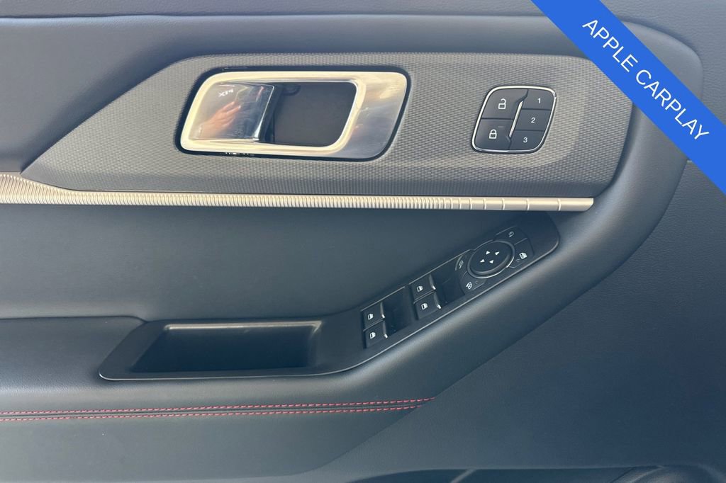 Used 2025 Ford Explorer ST-Line w/ Premium Package image 11