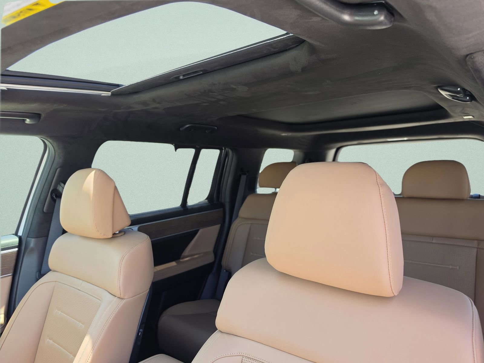 New 2026 Hyundai Santa Fe Calligraphy FWD image 25