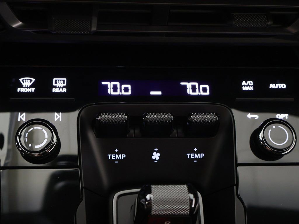 Used 2023 Porsche 911 Turbo image 57