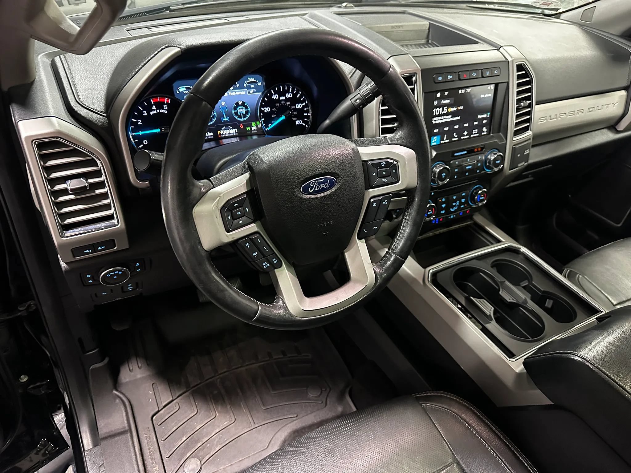 Used 2017 Ford F250 Lariat w/ Lariat Ultimate Package AWD/4WD image 9