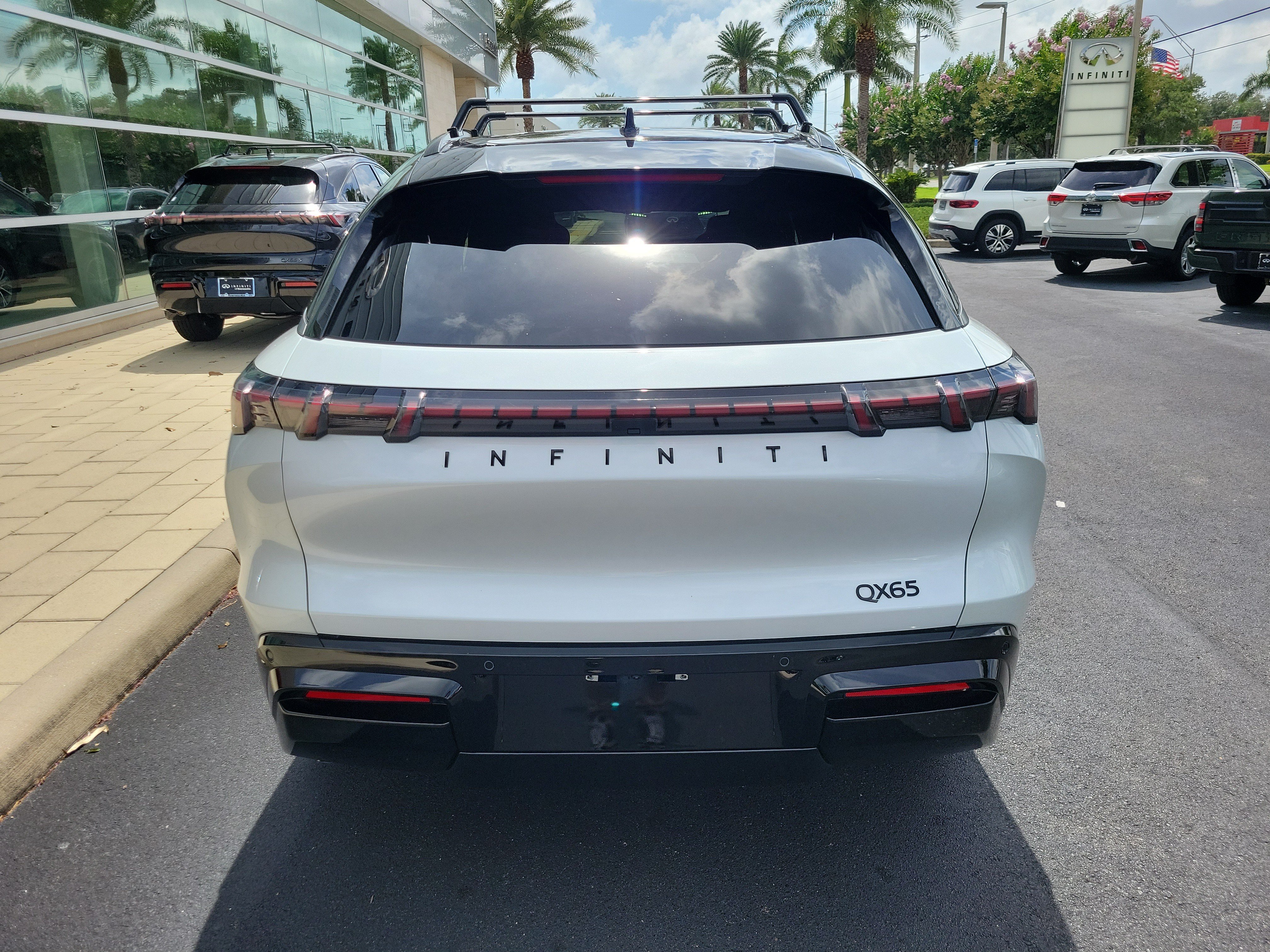 New 2027 INFINITI QX65 Autograph w/ Cargo Package AWD/4WD image 5