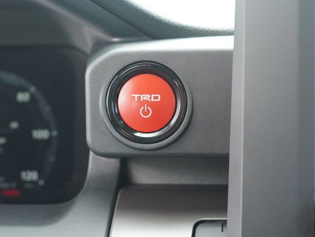 Certified 2025 Toyota Tacoma TRD Off-Road AWD/4WD image 27