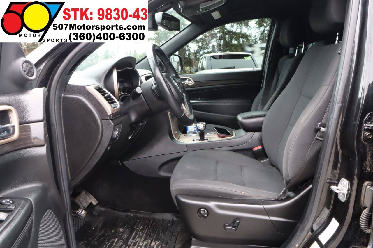 Used 2014 Jeep Grand Cherokee Laredo w/ 18" Wheel & 8.4" Radio Group AWD/4WD image 13