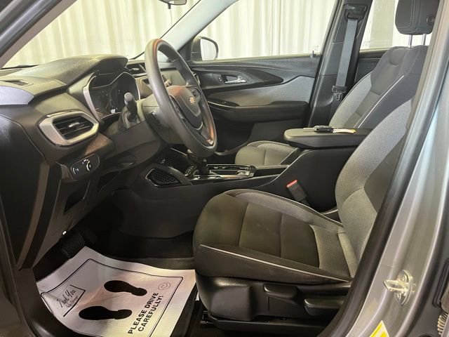Used 2023 Chevrolet TrailBlazer LS AWD/4WD image 4