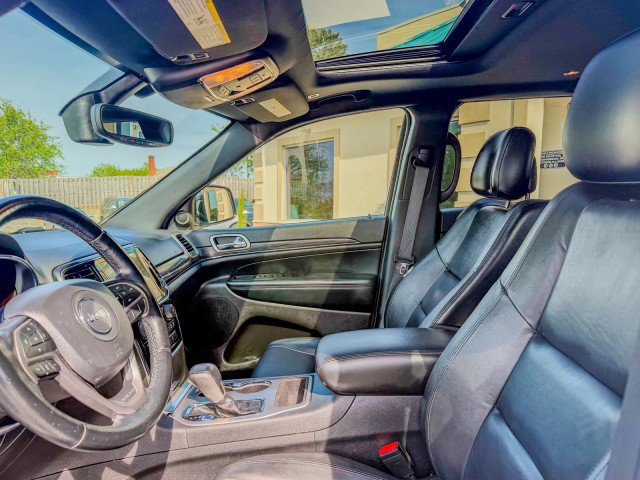 Used 2022 Jeep Grand Cherokee Limited RWD image 5