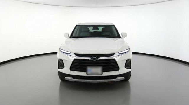 Used 2021 Chevrolet Blazer LT image 2