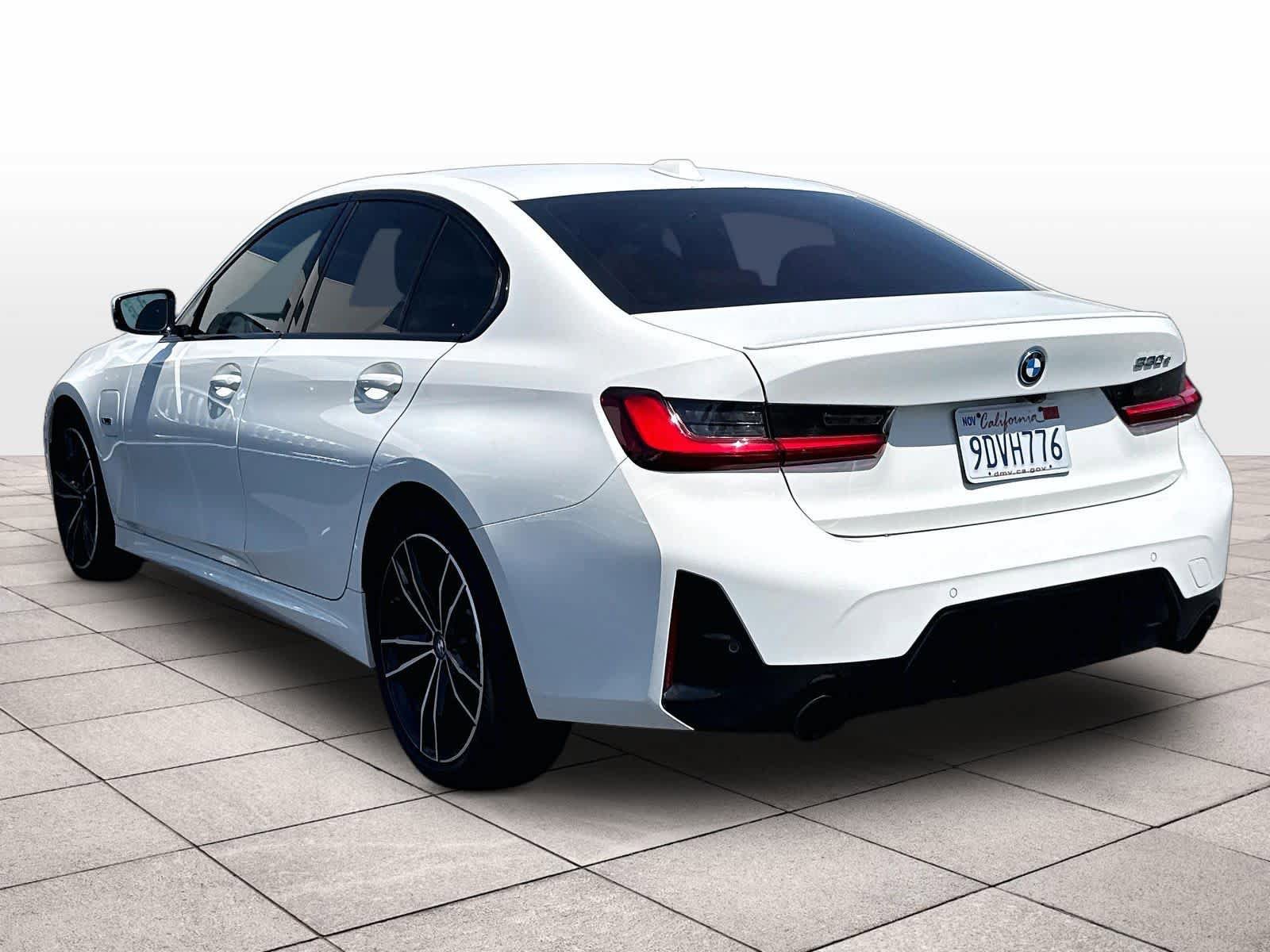 Used 2023 BMW 330e w/ M Sport Package RWD image 7