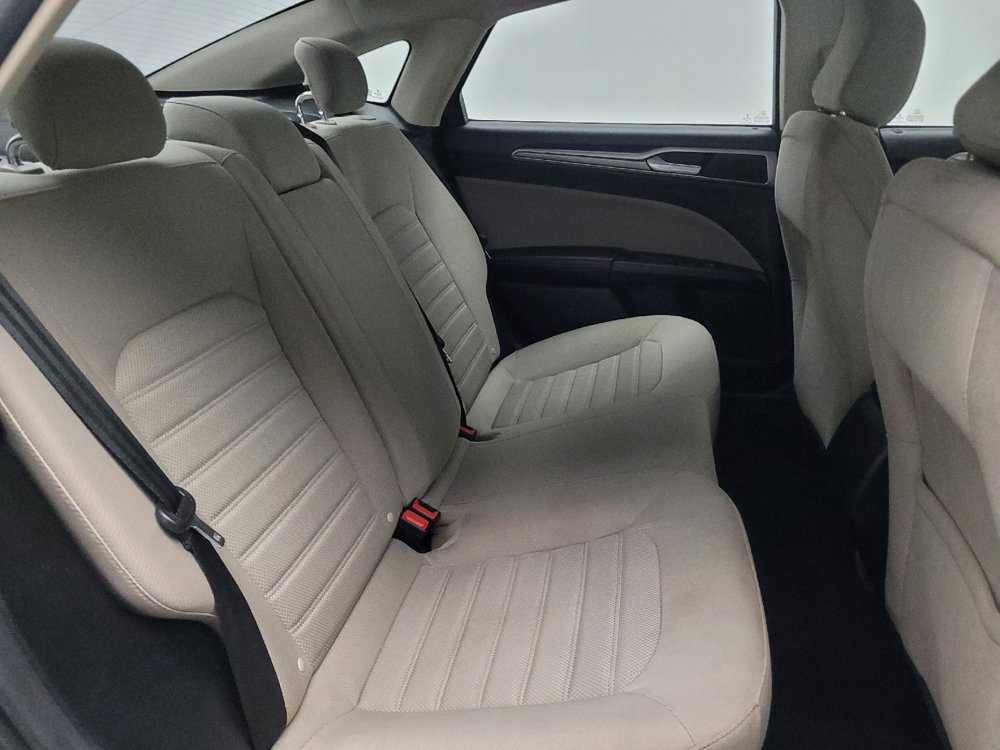 Used 2020 Ford Fusion S image 19