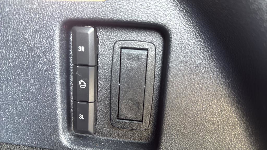 Used 2025 Lincoln Aviator Reserve w/ Equipment Group 201A image 23