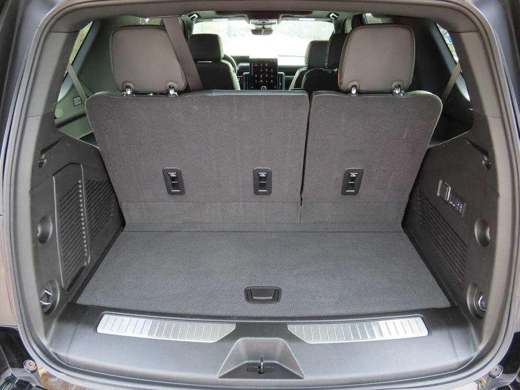 Certified 2025 GMC Yukon AT4 w/ AT4 Premium Package image 33
