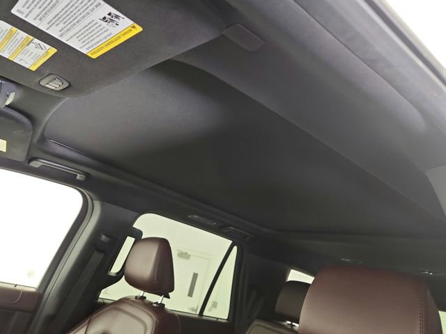 Used 2024 Ford Expedition Limited image 19