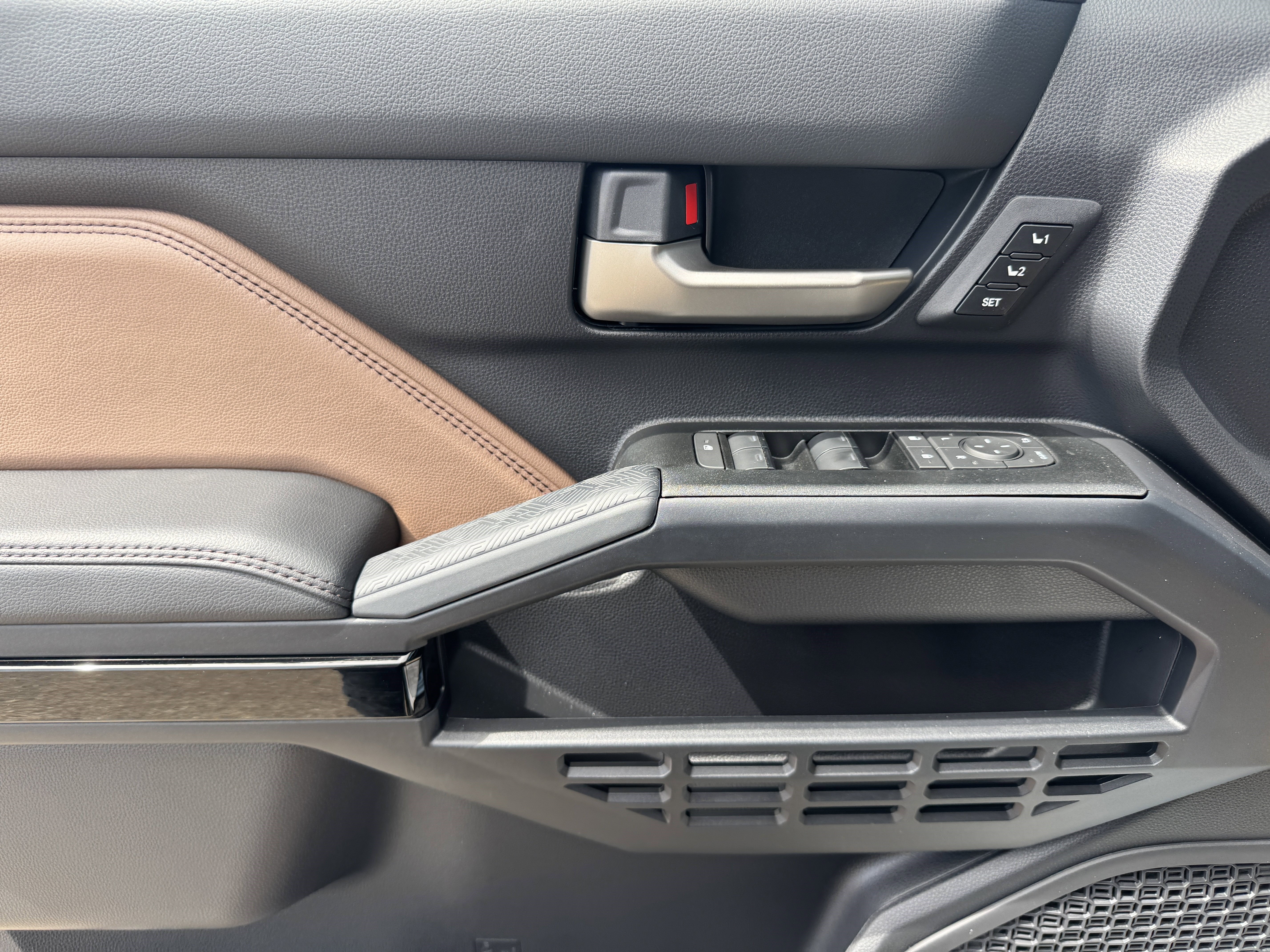 New 2026 Toyota 4Runner Limited AWD/4WD image 19