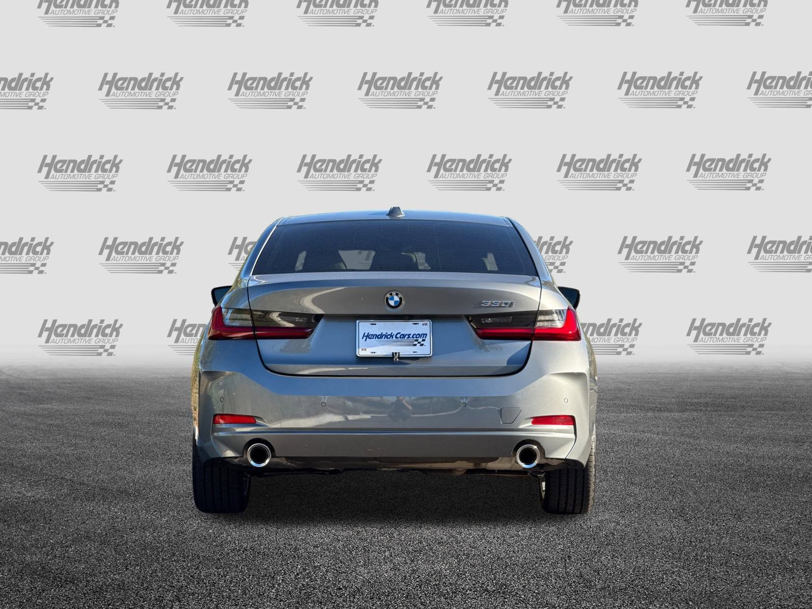 Used 2025 BMW 330i Sedan w/ Premium Package image 6