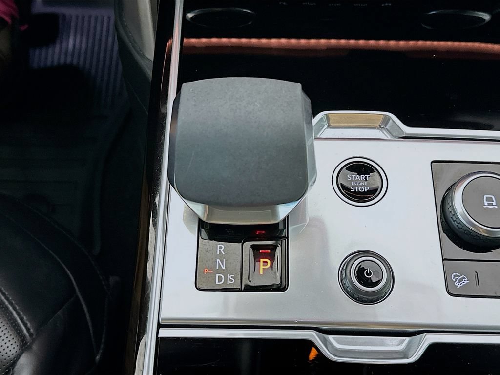 Used 2023 Land Rover Range Rover SE AWD/4WD image 16