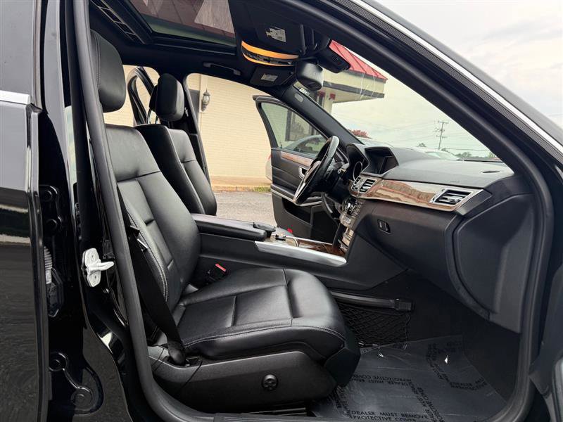 Used 2014 Mercedes-Benz E 350 Sedan image 12