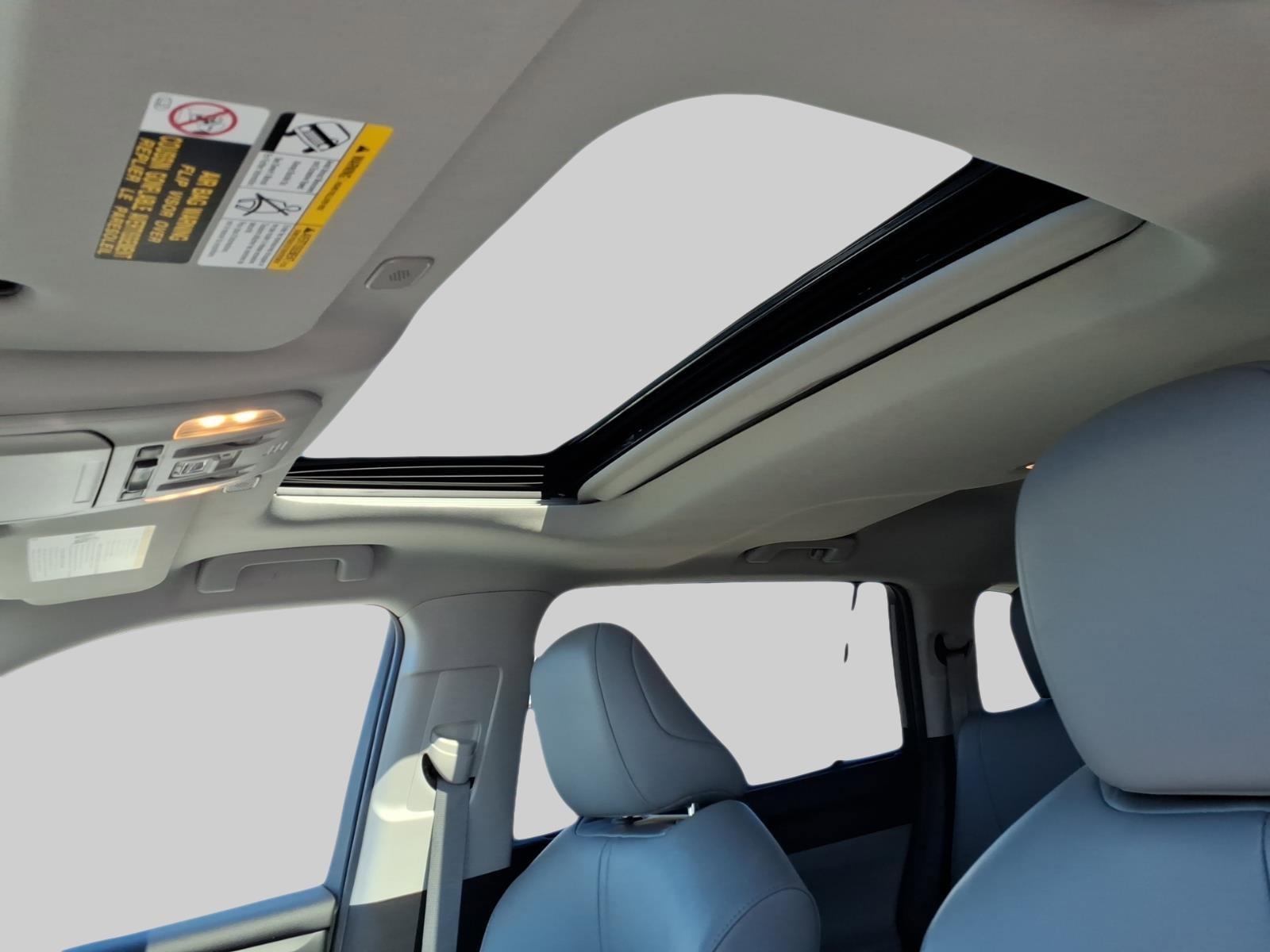 Used 2023 Toyota Highlander XLE w/ Protection Package #3 (TMS) image 22