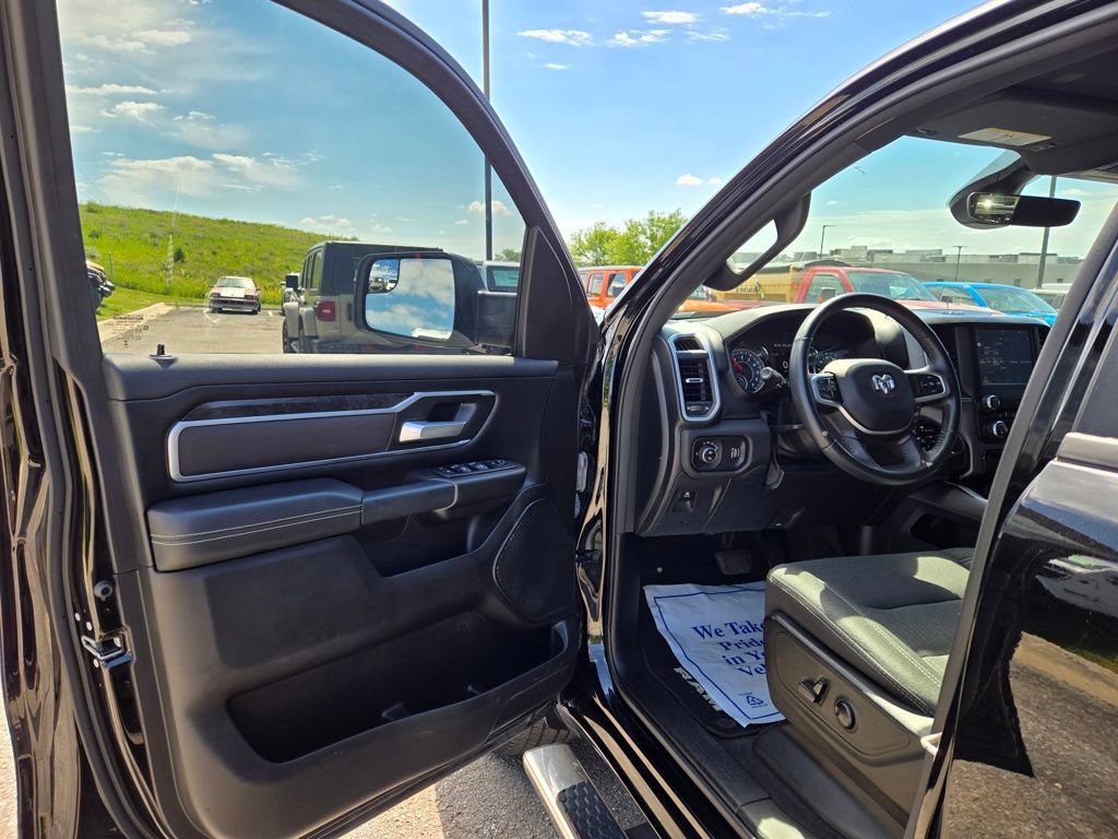 Used 2023 RAM 1500 Big Horn AWD/4WD image 14