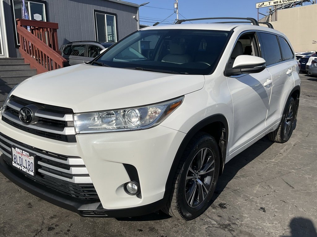 Used 2018 Toyota Highlander Plus image 95