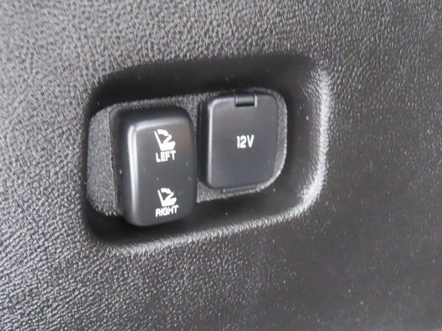 Used 2023 Ford Edge SEL image 30