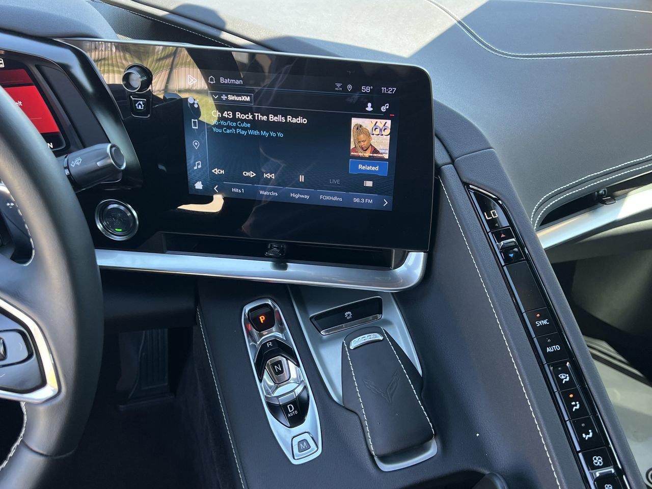 Used 2024 Chevrolet Corvette Stingray Coupe w/ Z51 Performance Package image 17