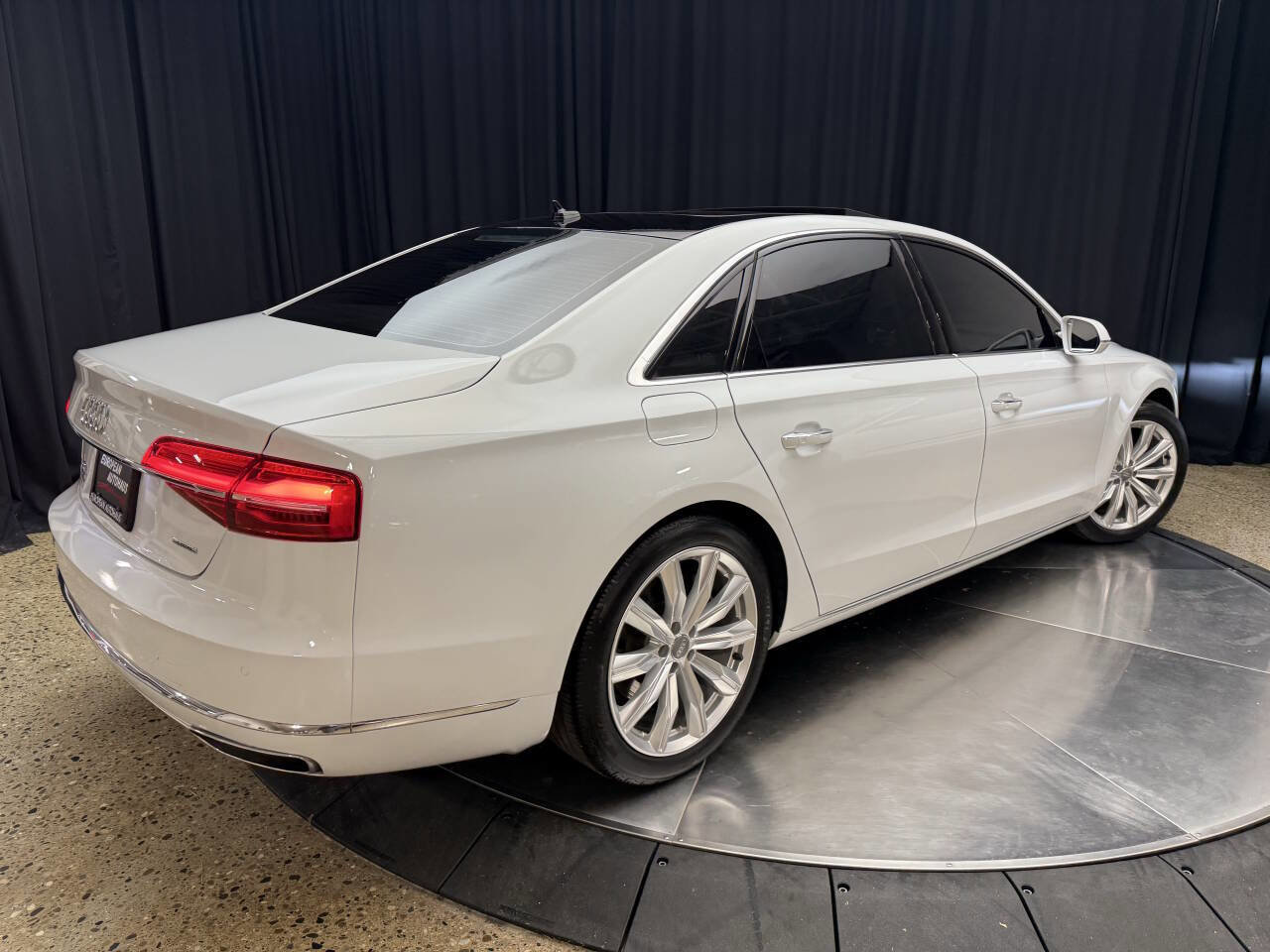 Used 2016 Audi A8 L 3.0T image 10