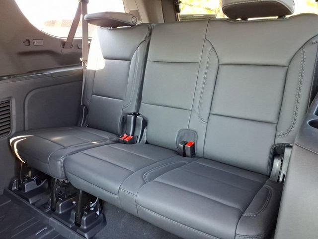 New 2026 Chevrolet Suburban LT w/ Comfort Package AWD/4WD image 9