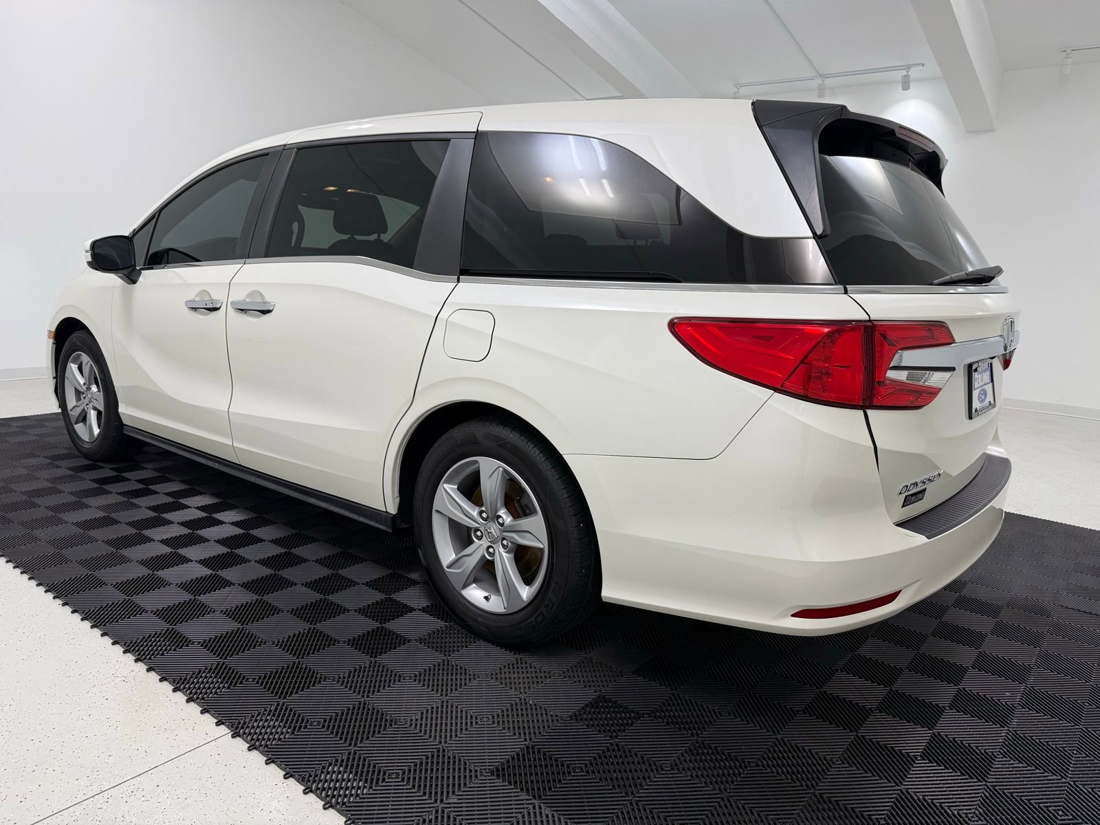 Used 2019 Honda Odyssey EX-L image 6