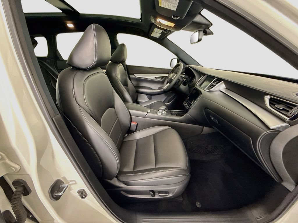 Used 2020 INFINITI QX50 Essential w/ Edition 30 Package AWD/4WD image 20