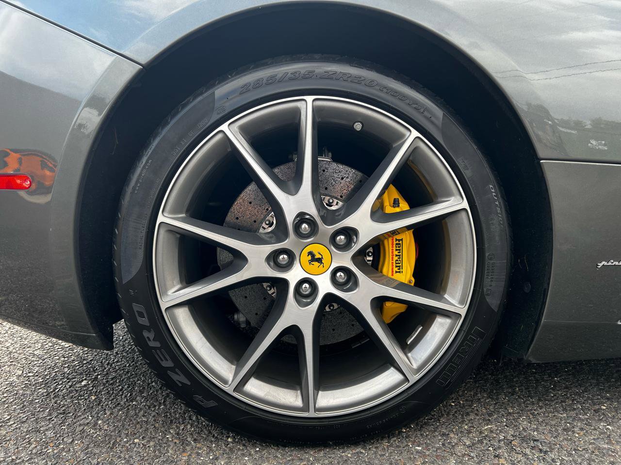 Used 2012 Ferrari California image 32