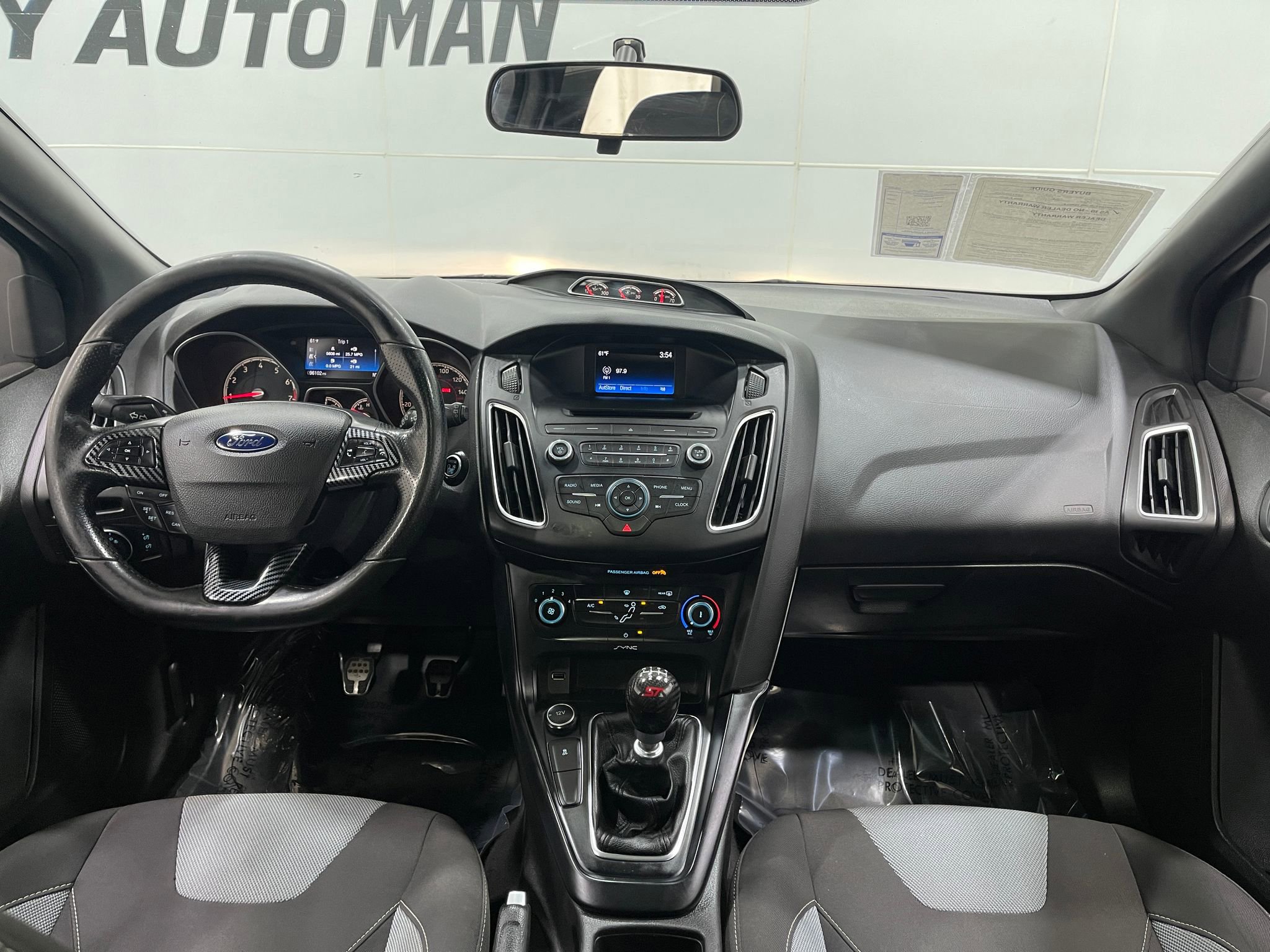 Used 2016 Ford Focus ST image 18