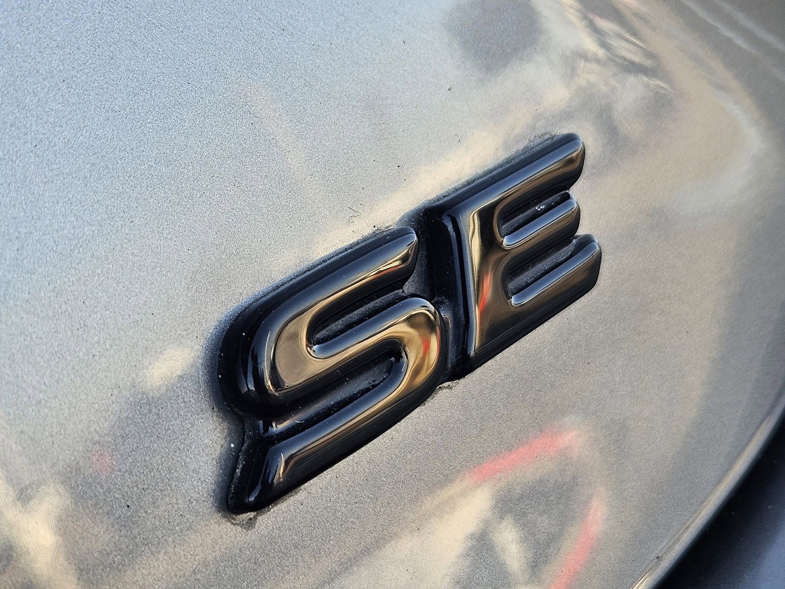 Used 2025 Toyota Camry SE w/ Convenience Package image 15