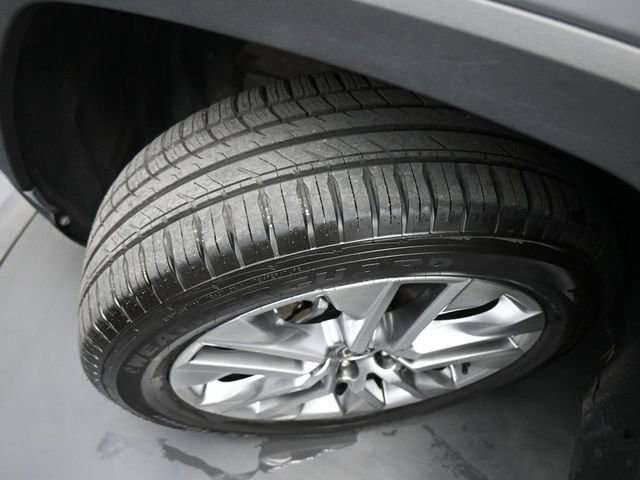Used 2024 Toyota RAV4 Limited w/ Advanced Technology Package image 28