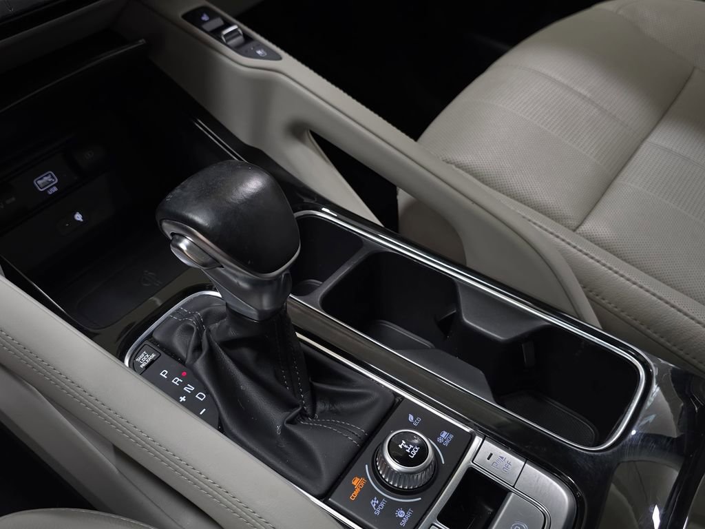 Used 2020 Kia Telluride EX w/ EX Premium Package image 26