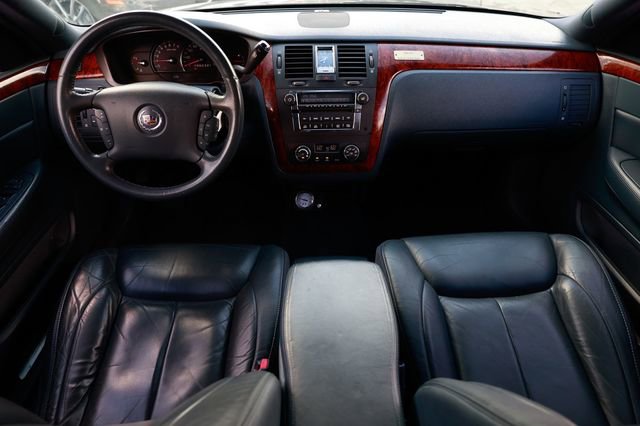 Used 2006 Cadillac DTS Limousine image 2