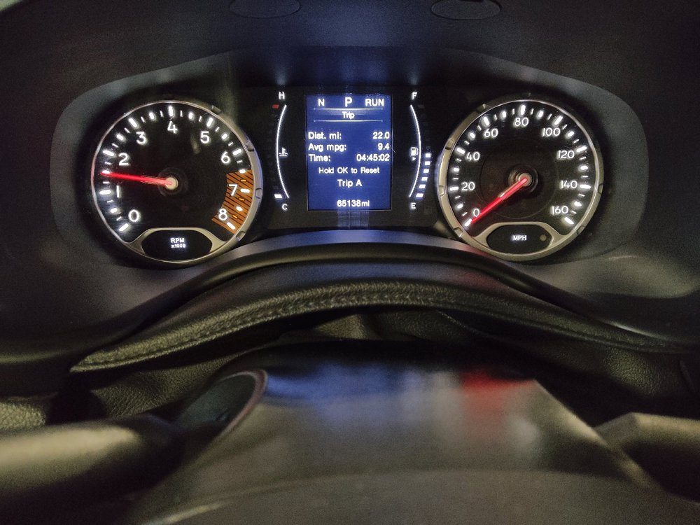 Used 2020 Jeep Renegade Latitude w/ LED Lighting Group image 23