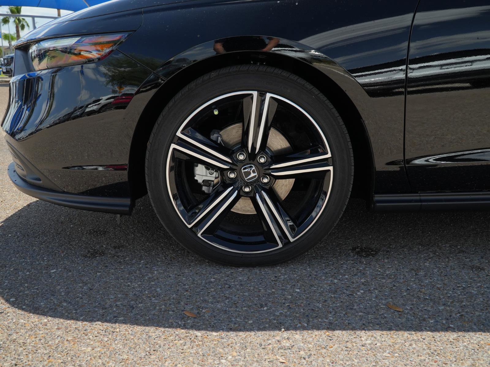 Used 2025 Honda Accord Sport image 12