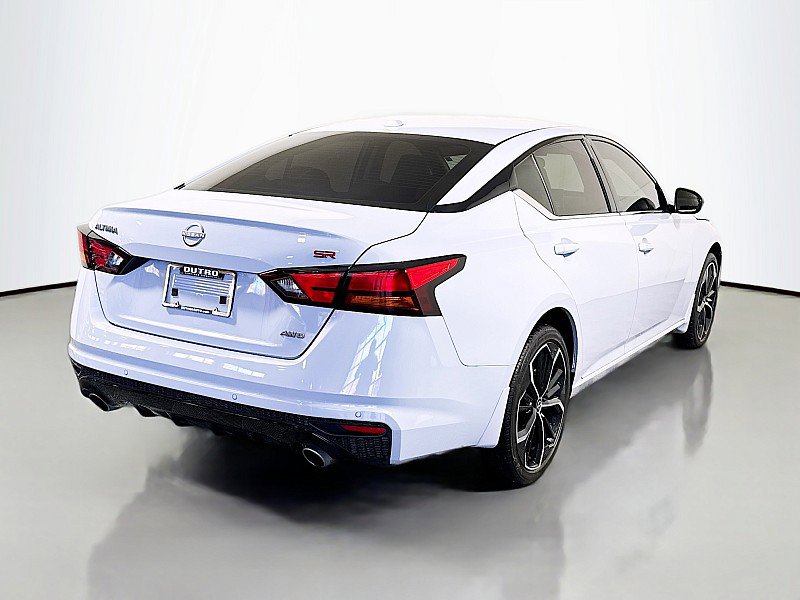 Certified 2024 Nissan Altima 2.5 SR w/ SR Premium Package image 7