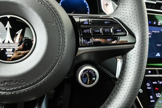 New 2025 Maserati Grecale GT AWD/4WD image 16