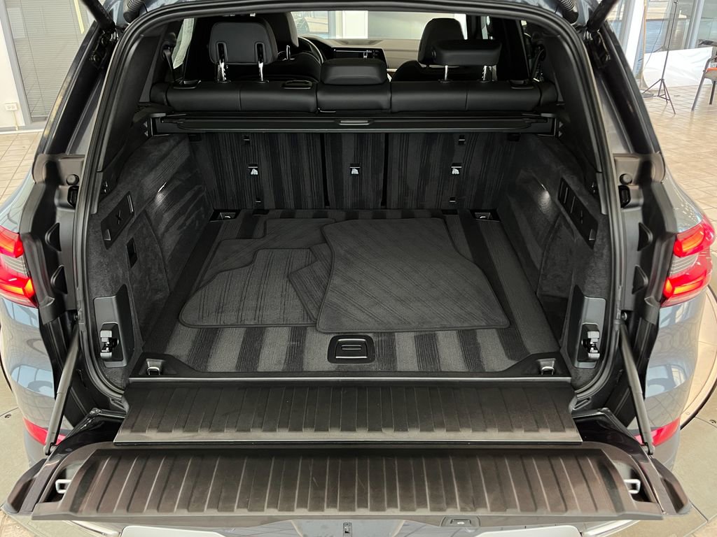 Used 2022 BMW X5 xDrive40i w/ Premium Package image 31