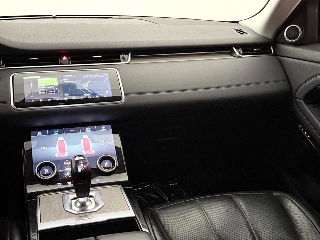Used 2020 Land Rover Range Rover Evoque SE AWD/4WD image 28