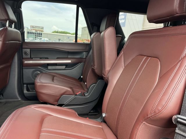 Used 2023 Ford Expedition Limited RWD image 26