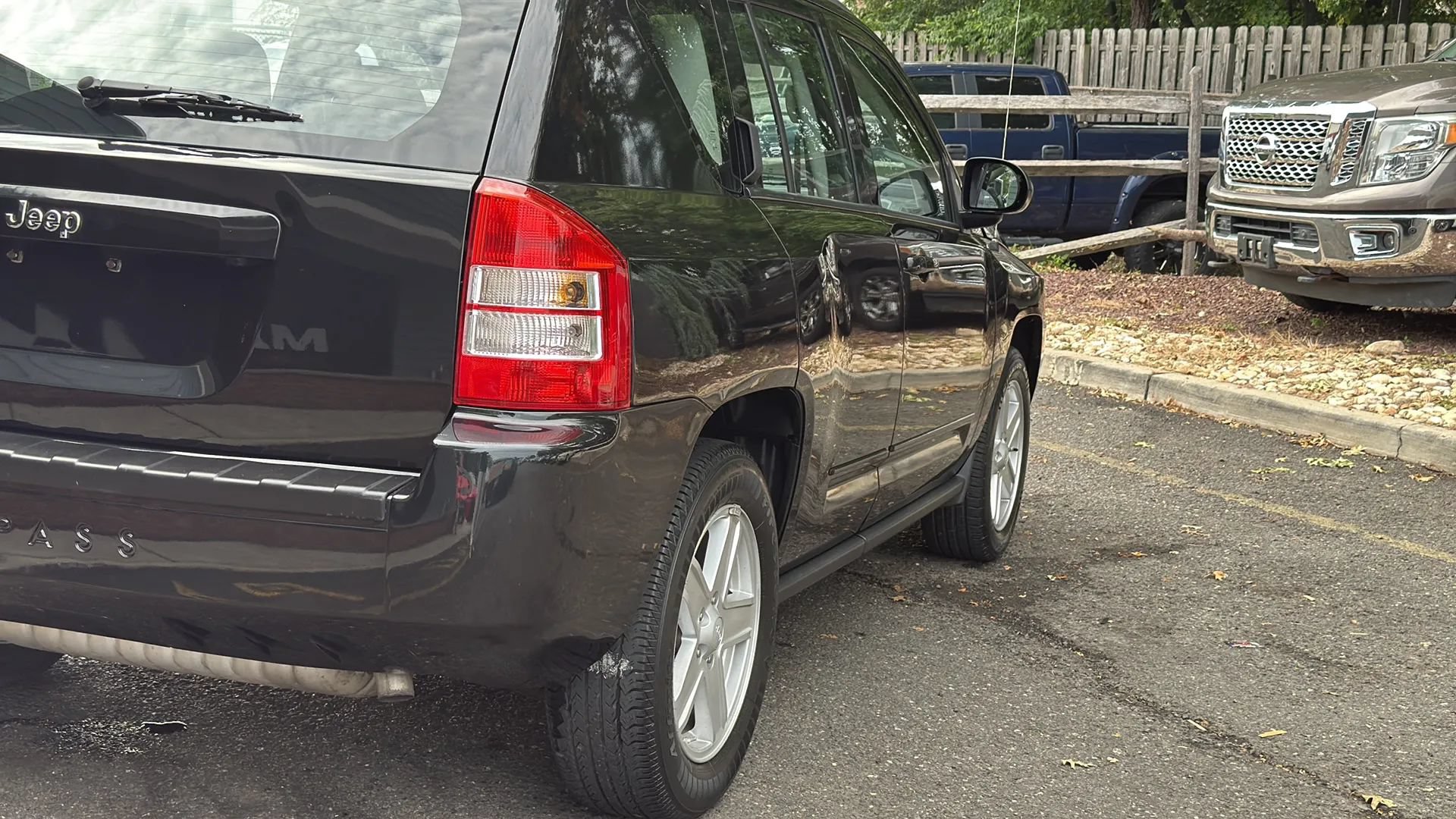 Used 2010 Jeep Compass Sport w/ PWR Equipment Group AWD/4WD image 40