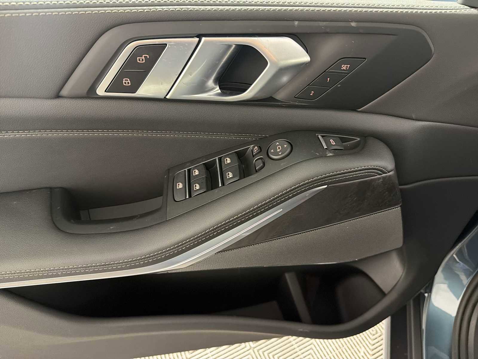 New 2026 BMW X5 xDrive40i w/ Premium Package image 13