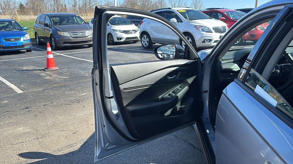 Used 2025 Honda Accord SE image 11