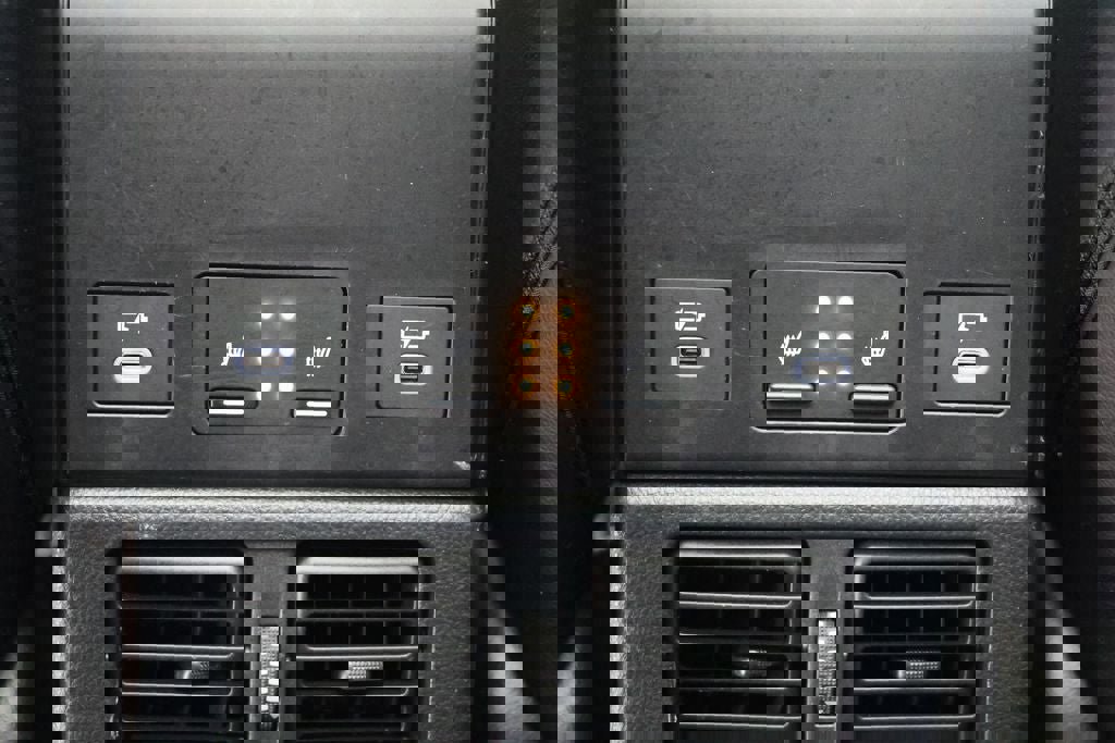 Used 2023 Subaru Solterra Touring image 13