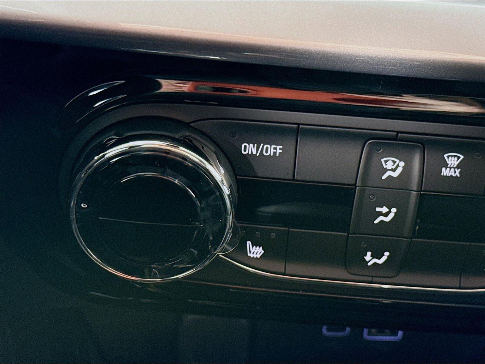 New 2026 Chevrolet Trax LT w/ Driver Confidence Package FWD image 13