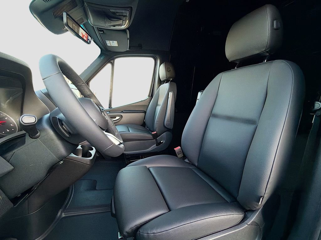 New 2026 Mercedes-Benz Sprinter 2500 image 10