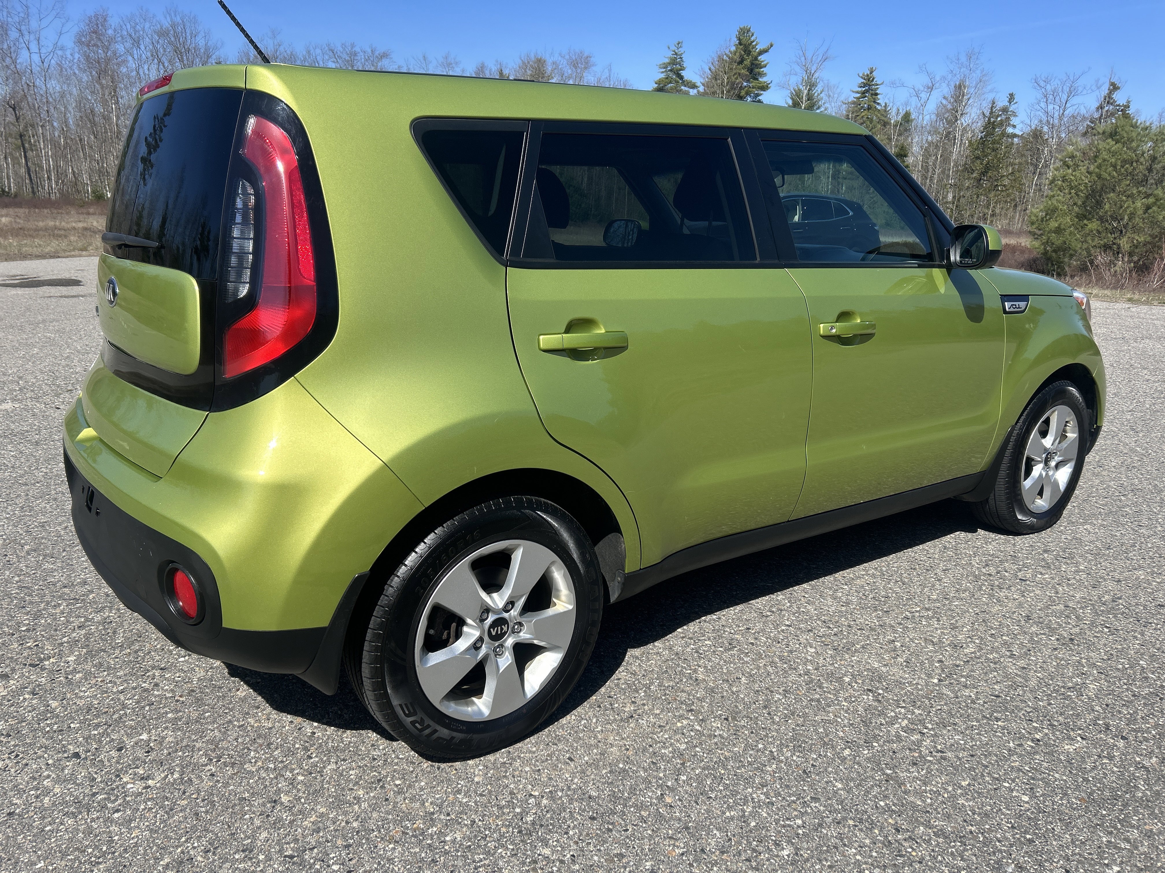 Used 2017 Kia Soul FWD image 4